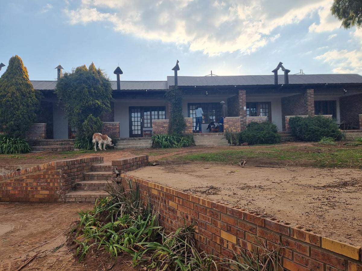 Valley View Dullstroom - Check In At The Highlander Hotel Dış mekan fotoğraf